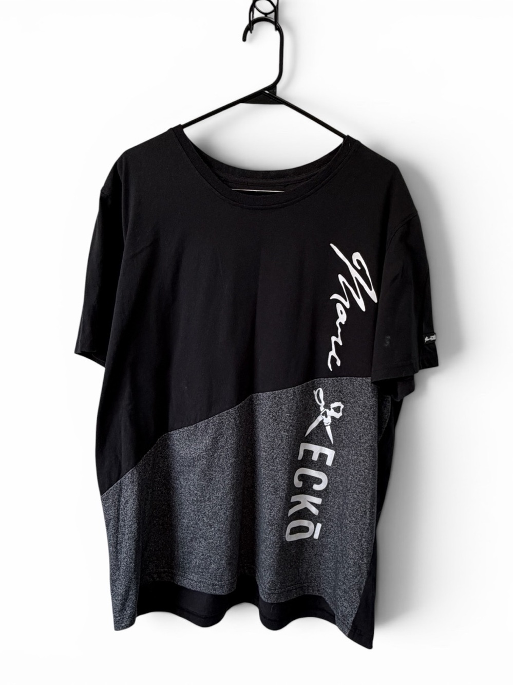 Marc Ecko Cut & Sew Streetwear Monochrome Grey T-Shirt Size XL